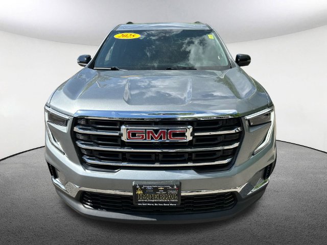 Used 2025 GMC Acadia Elevation AWD/4WD image 4