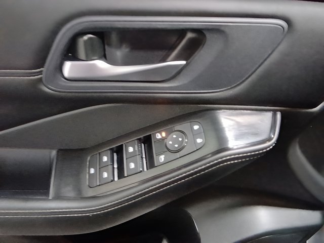 Certified 2023 Nissan Rogue SV w/ SV Premium B Package AWD/4WD image 9