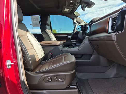 Used 2024 GMC Sierra 1500 Denali AWD/4WD image 22