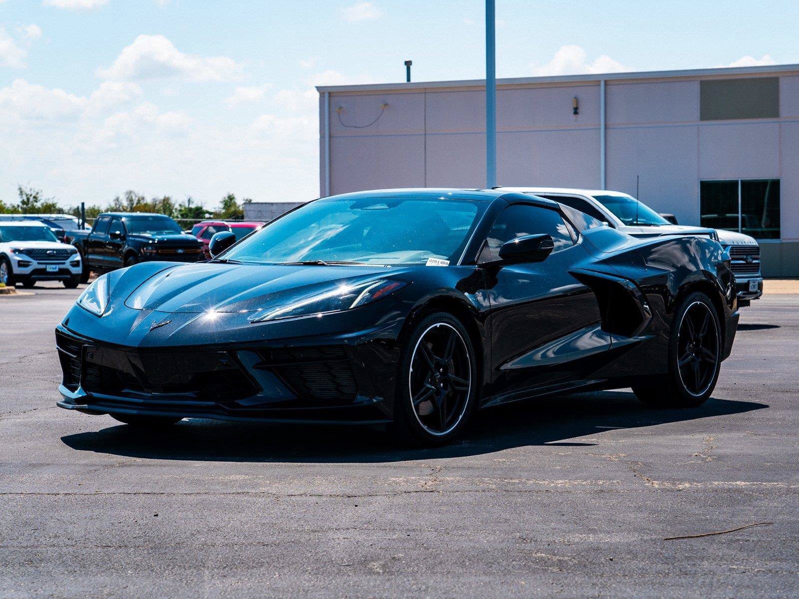 Used 2024 Chevrolet Corvette Stingray Preferred Conv w/ Z51 Performance Package RWD image 7
