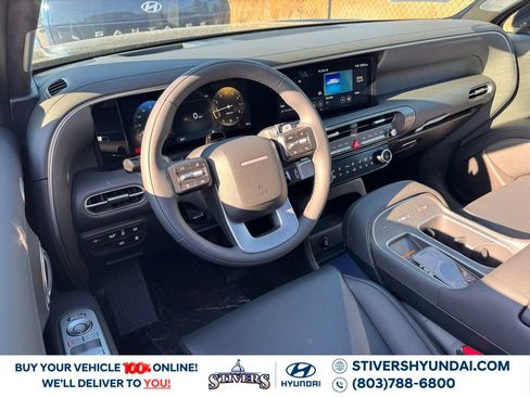 New 2026 Hyundai Palisade Calligraphy FWD image 3