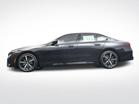 New 2027 BMW 550e xDrive w/ Executive Package AWD/4WD image 39