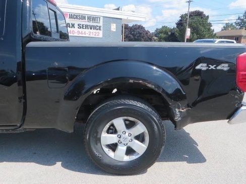 Used 2010 Nissan Frontier SE w/ SE Value Truck Pkg AWD/4WD image 28