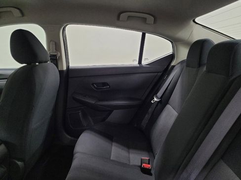 Used 2025 Nissan Sentra SV FWD image 18