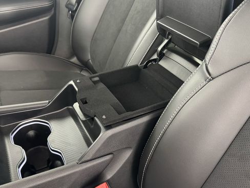 New 2024 Jeep Grand Cherokee L Altitude image 23