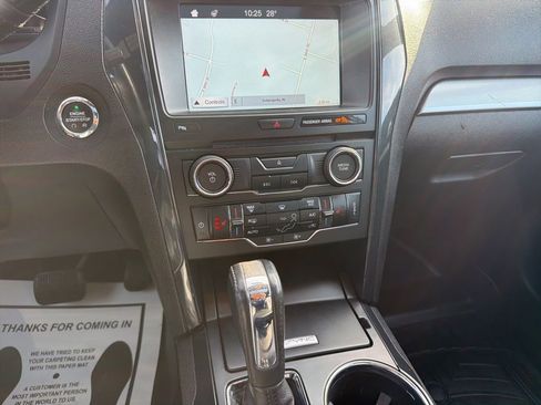 Used 2017 Ford Explorer XLT w/ Equipment Group 202A image 16