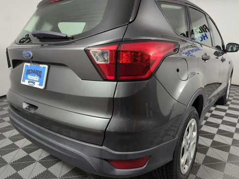 Used 2019 Ford Escape S FWD image 5