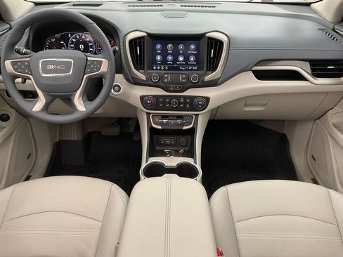 Used 2023 GMC Terrain Denali w/ Denali Premium Package image 3