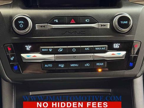 Used 2020 Ford Explorer Limited AWD/4WD image 40
