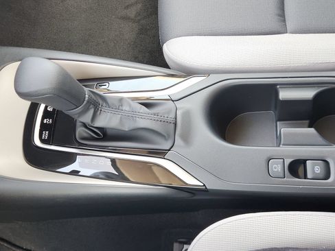 New 2026 Toyota Corolla LE FWD image 21