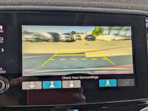 Used 2022 Honda Pilot Touring image 13