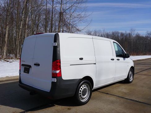 Used 2020 Mercedes-Benz Metris w/ Driver Efficiency Package image 5