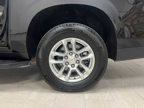 Used 2025 Chevrolet Suburban LT AWD/4WD image 72