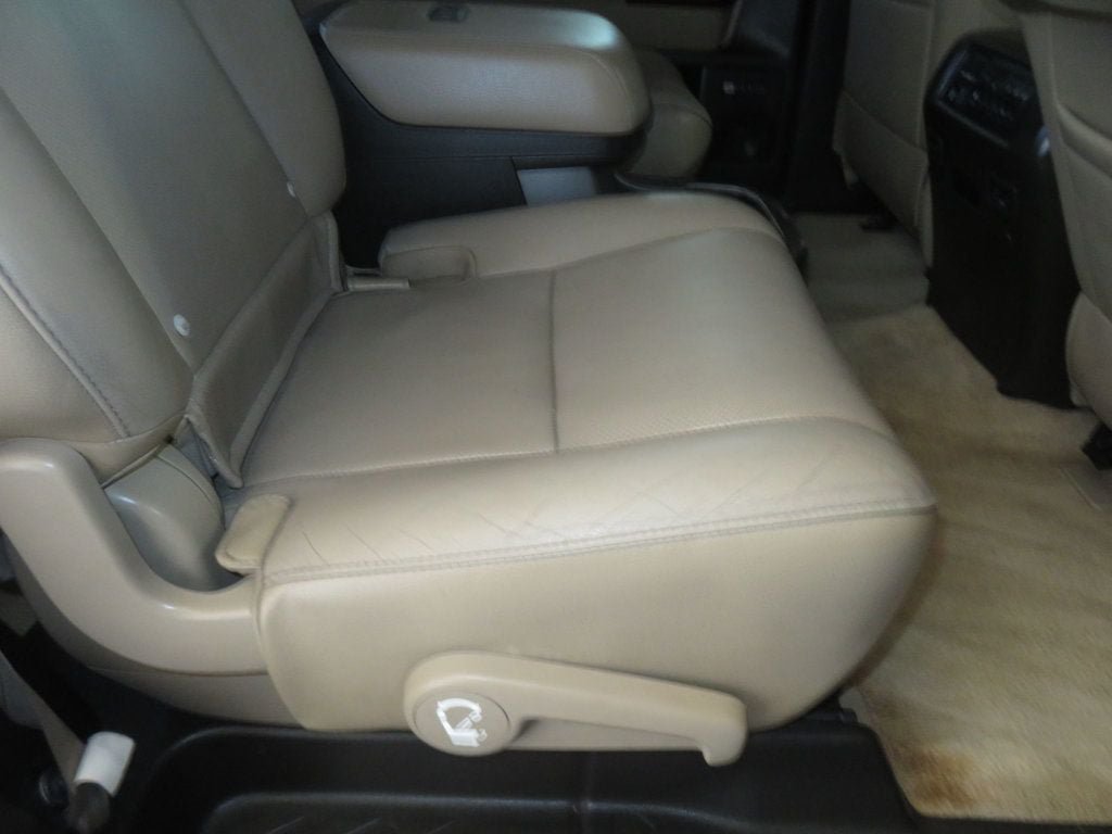 Used 2011 Toyota Sequoia Platinum AWD/4WD image 30