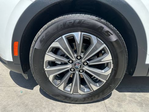 Used 2024 Buick Envision Preferred AWD/4WD image 31