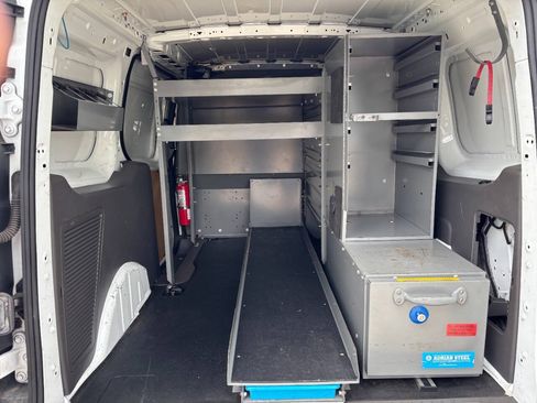 Used 2020 Ford Transit Connect XL FWD image 10