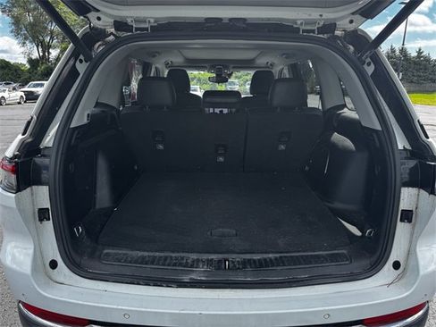 Used 2023 Jeep Grand Cherokee 4WD 4xe image 17