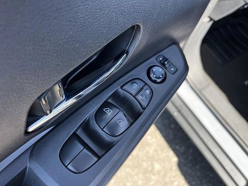 Certified 2023 Nissan Kicks SR w/ SR Premium Package FWD image 20