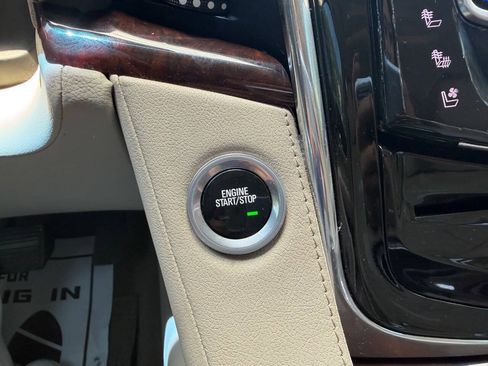 Used 2015 Cadillac Escalade ESV Premium AWD/4WD image 29
