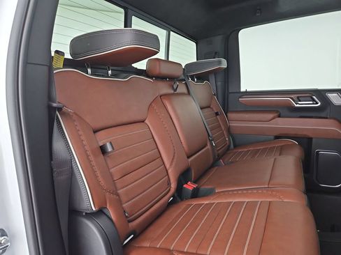 Certified 2025 GMC Sierra 2500 Denali Ultimate w/ Max Trailering Package AWD/4WD image 34