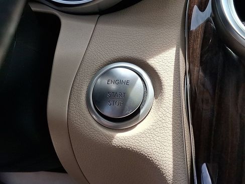 Certified 2018 Mercedes-Benz GLC 300 image 24