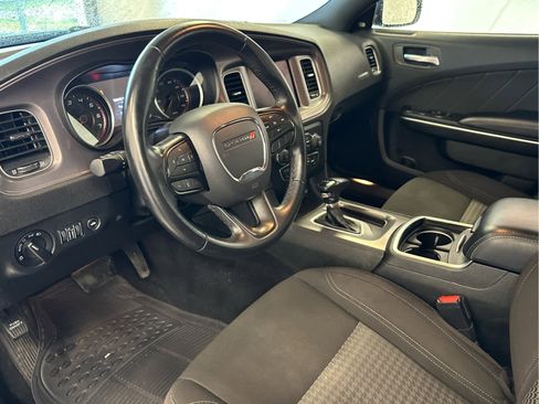 Used 2023 Dodge Charger SXT image 13