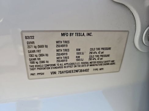 Used 2022 Tesla Model Y Long Range AWD/4WD image 27