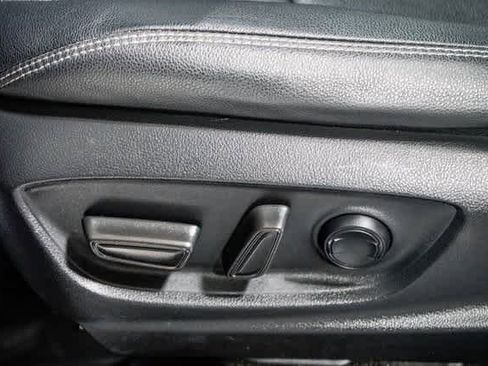 Certified 2023 Toyota Corolla Cross XLE image 20