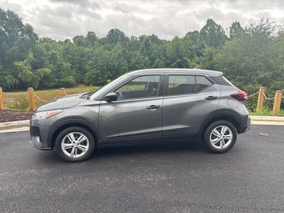 Used 2025 Nissan Kicks Play S
