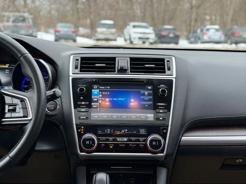 Used 2018 Subaru Outback 2.5i Limited image 14