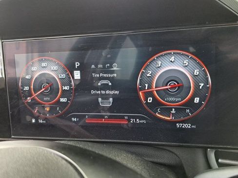 Used 2024 Hyundai Elantra SEL FWD image 9