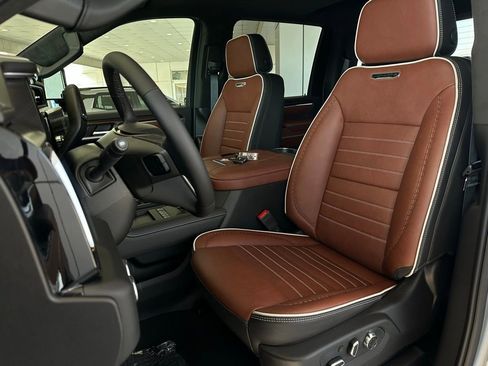 New 2026 GMC Sierra 2500 Denali Ultimate image 12
