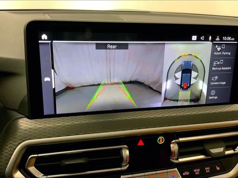 Certified 2025 BMW X4 xDrive30i w/ Premium Package image 17