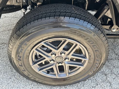 New 2026 Jeep Gladiator Sport image 17