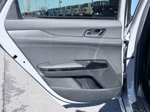 Used 2025 Kia K5 GT-Line w/ GT-Line Premium Package image 27