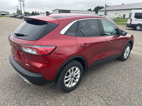 Used 2020 Ford Escape SE image 7