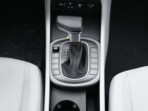 New 2026 Hyundai Kona SE image 15