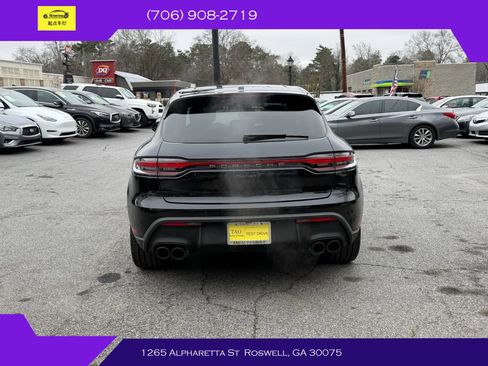 Used 2023 Porsche Macan Turbo image 7