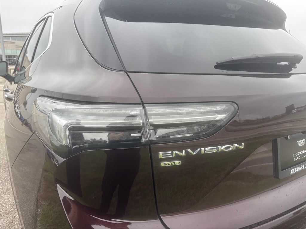 Used 2023 Buick Envision Avenir AWD/4WD image 11