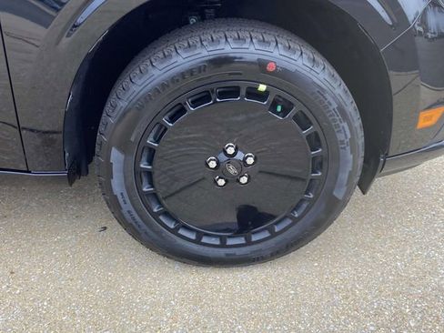 New 2026 Ford Maverick Lobo AWD/4WD image 7