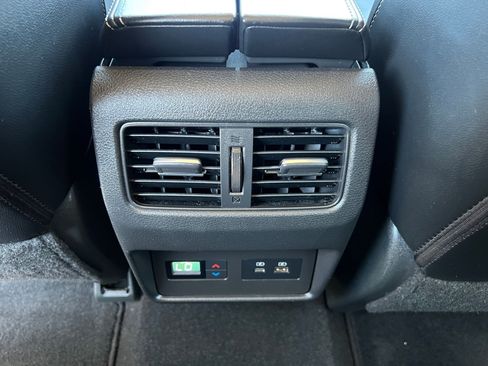 Used 2021 Nissan Rogue SL image 25