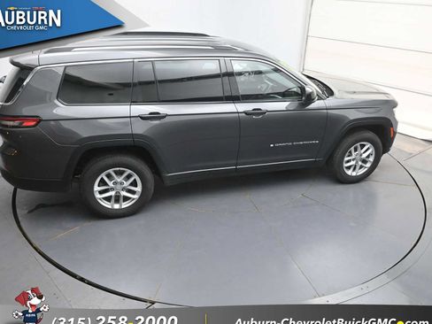 Used 2023 Jeep Grand Cherokee L Laredo AWD/4WD image 34
