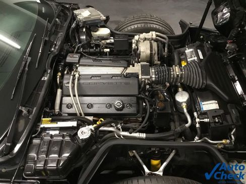 Used 1995 Chevrolet Corvette Convertible image 36