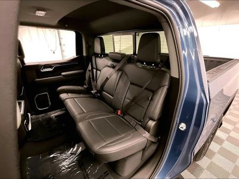 Used 2024 GMC Sierra 1500 Elevation w/ Elevation Premium Package AWD/4WD image 25