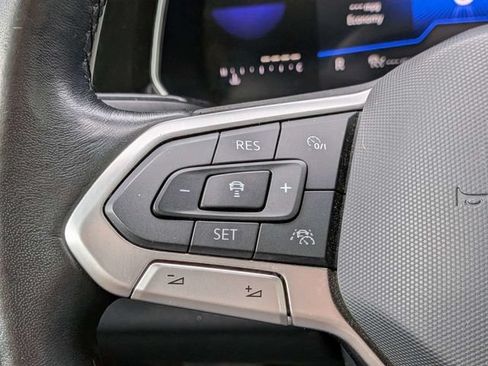 Used 2024 Volkswagen Jetta SE FWD image 25