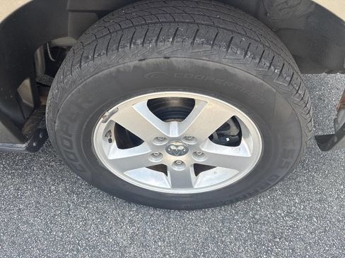 Used 2010 Dodge Grand Caravan Hero FWD image 26