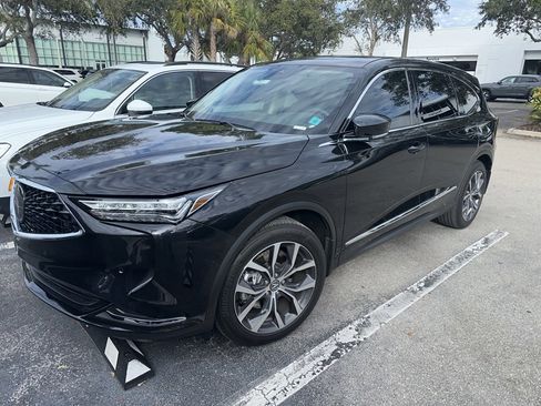 Used 2023 Acura MDX SH-AWD w/ Technology Package image 2