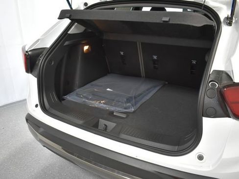 New 2026 Chevrolet Trax ACTIV w/ Driver Confidence Package FWD image 31