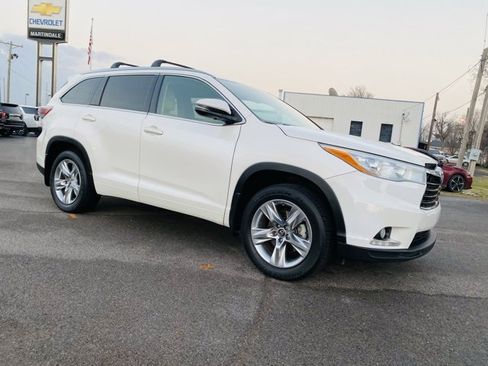 Used 2016 Toyota Highlander Limited Platinum image 10