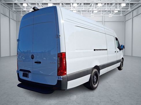 New 2025 Mercedes-Benz Sprinter 2500 image 3